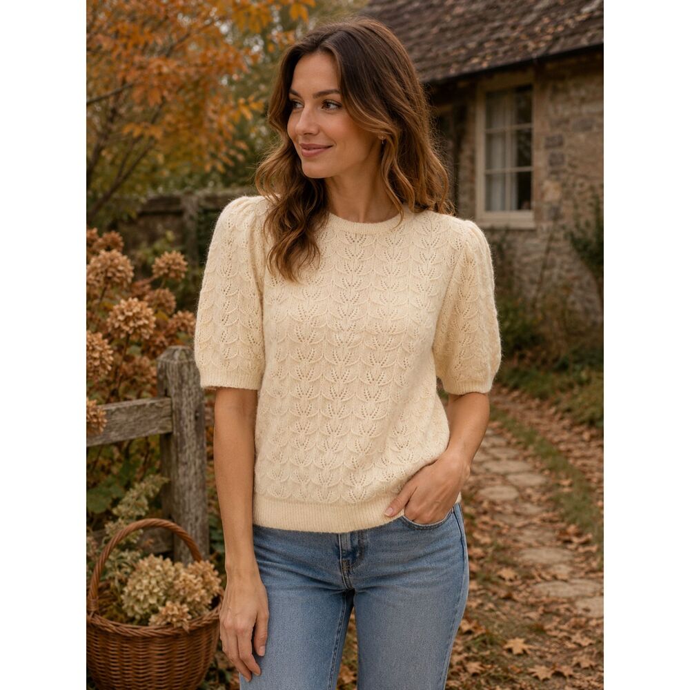 VTG Outlander Soft Textured Lambswool Angora Cream Puff Sleeve Sweater | Size M